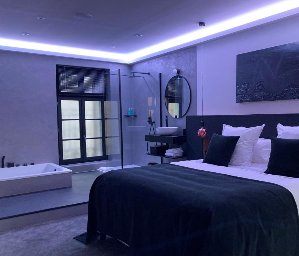 Ennea - Jacuzzi & Luxury Suites (Adults Only) Perpignan Exterior foto